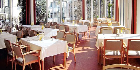 Das einladende Restaurant im Pflegeheim Wien